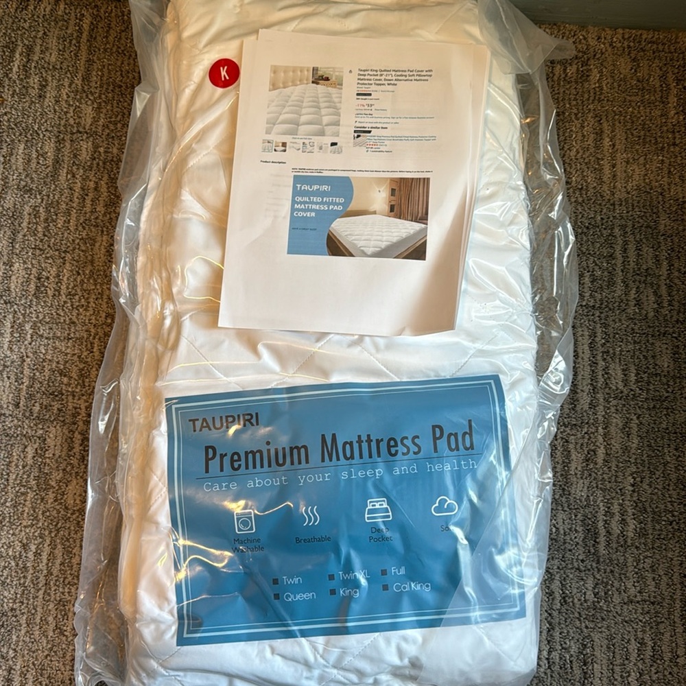 Premium White Quilted Mattress Pad - King